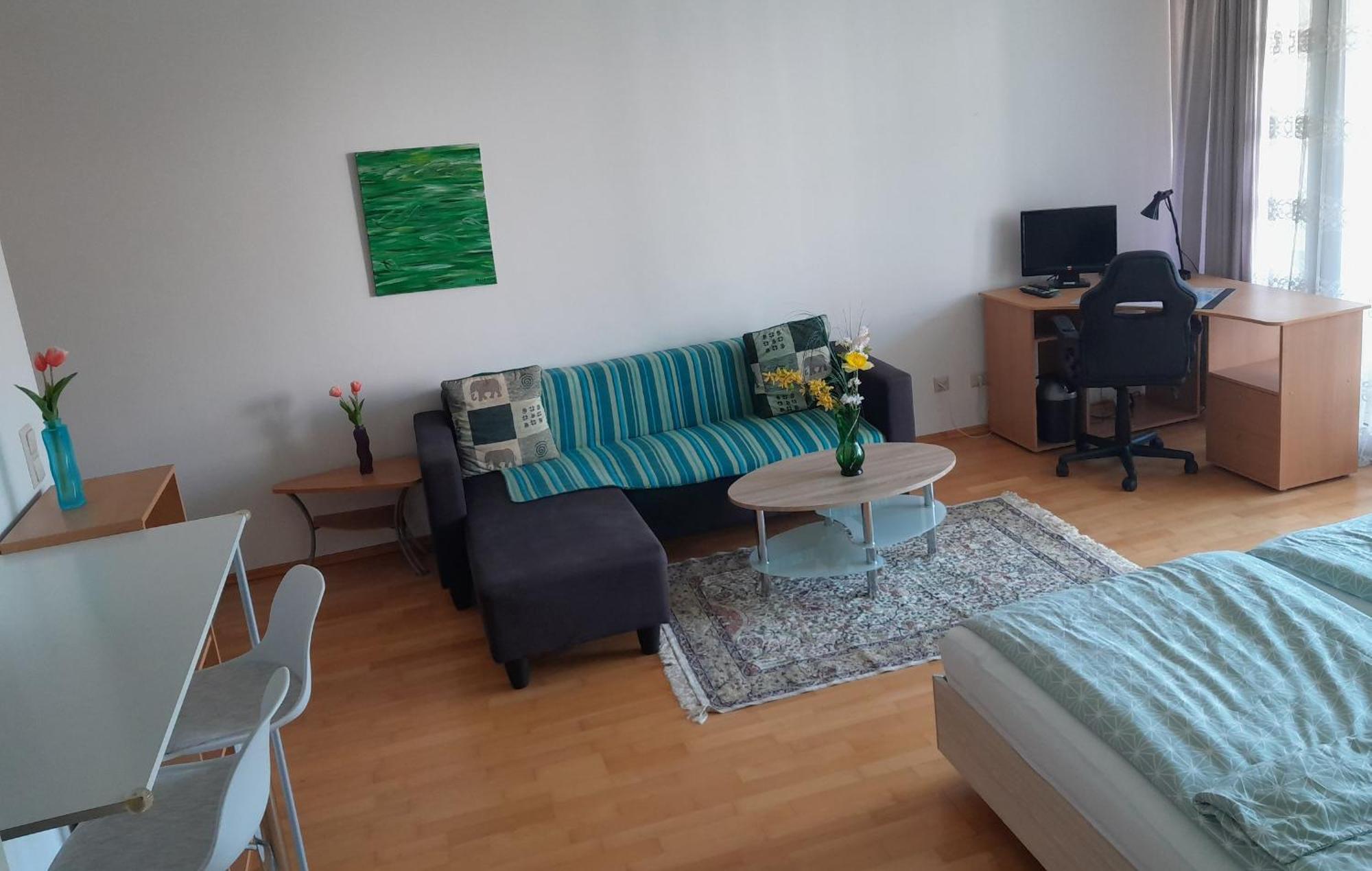 וינה Serviced Apartment With Sunny Balcony מראה חיצוני תמונה